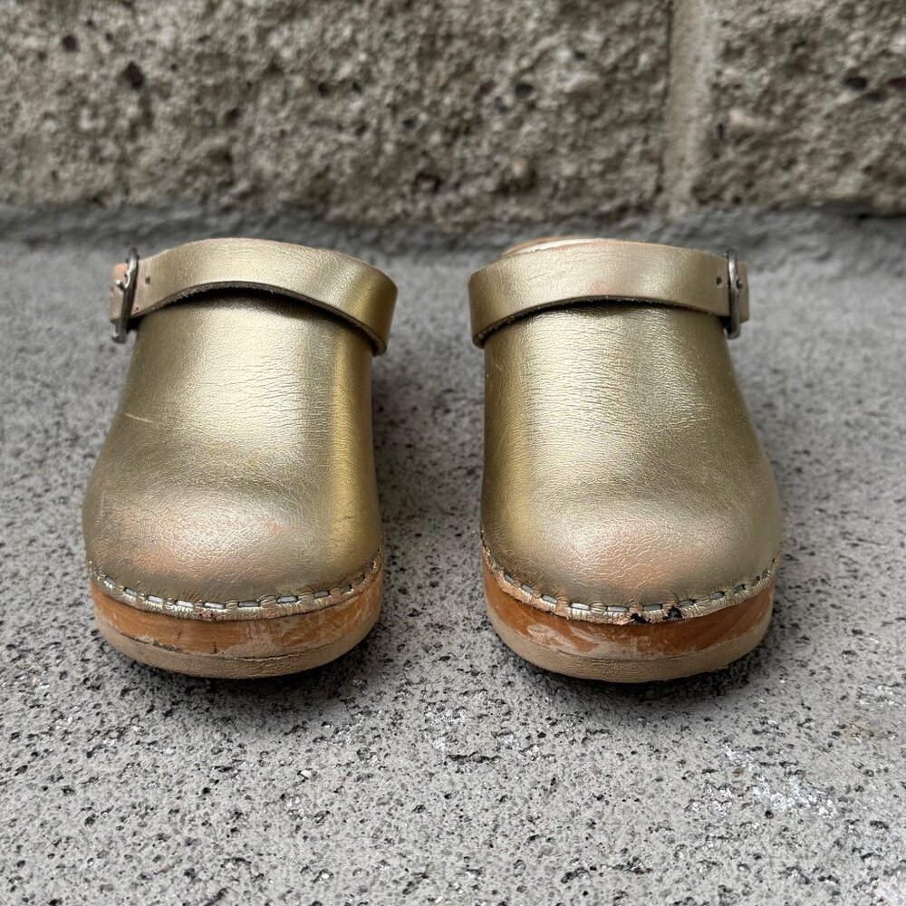 HANNA ANDERSSON Gold Slingback Wooden Clogs Girls 11.5 29 Metallic Leather Clog - Picture 9 of 10